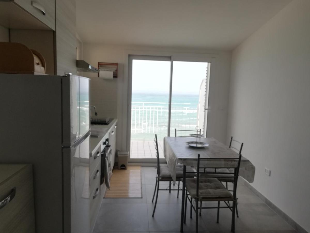 Ferienwohnung Attico Fronte Mare Martinsicuro Exterior foto